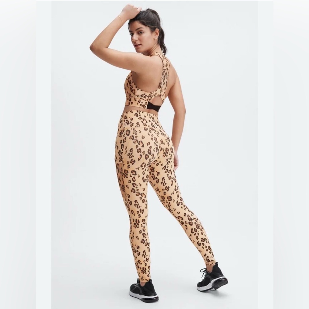 Fabletics Women's On-The-Go Leggings and sports bra Size S set Leopard Print